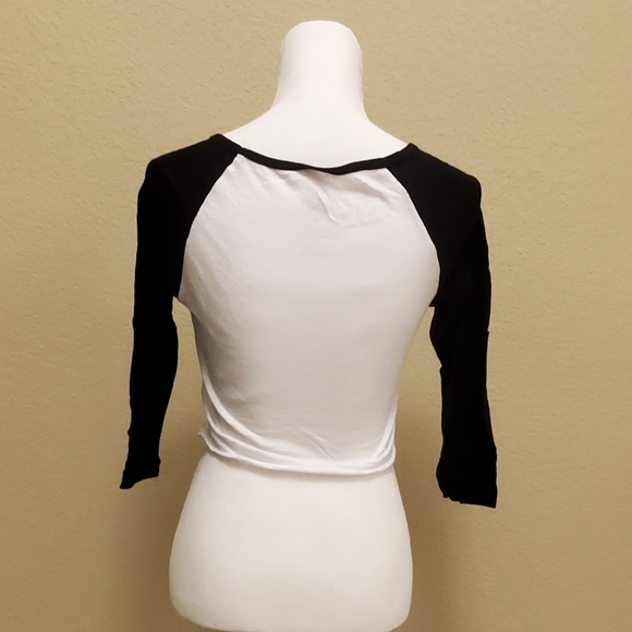 Set of 2 Crop Top By Prosupps Size Small - Picture 4 of 5